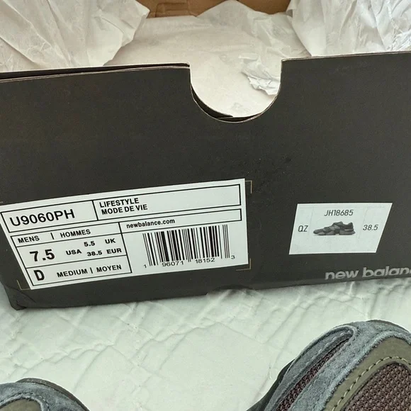 New Balance 9060 Blacktop Dark Moss EU38.5/US7.5 - Picture 10 of 11